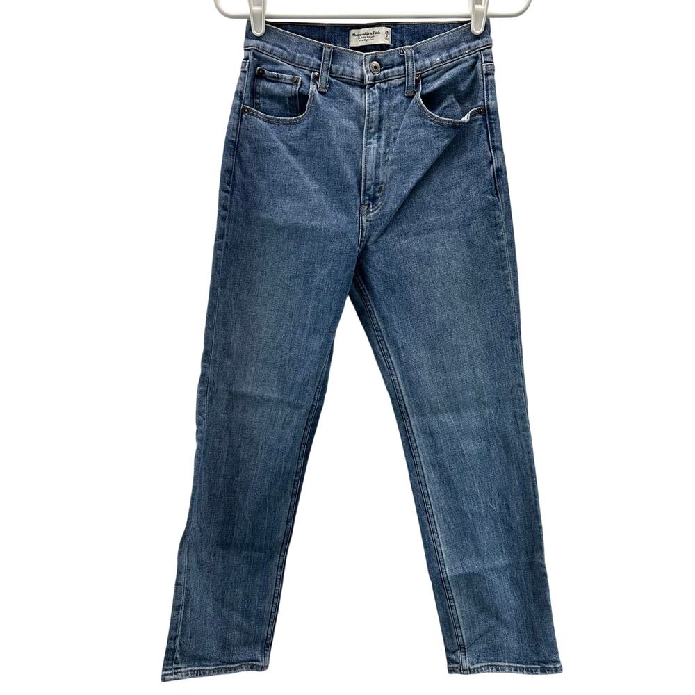 Abercrombie & Fitch The Ankle Straight Ultra High Rise 26/2